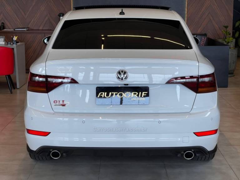 VOLKSWAGEN - JETTA - 2019/2019 - Branca - R$ 163.900,00