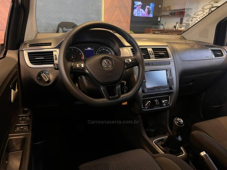 VOLKSWAGEN - FOX - 2018/2019 - Branca - R$ 58.900,00