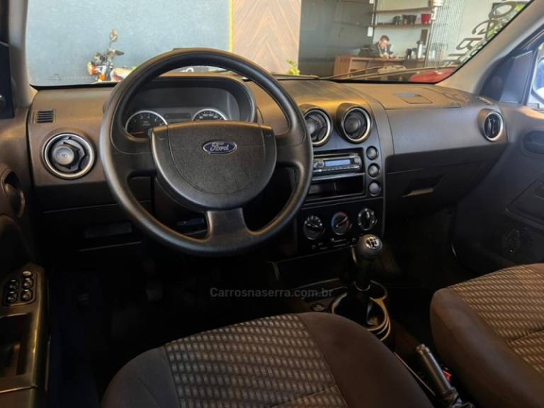 FORD - ECOSPORT - 2007/2007 - Prata - R$ 32.900,00