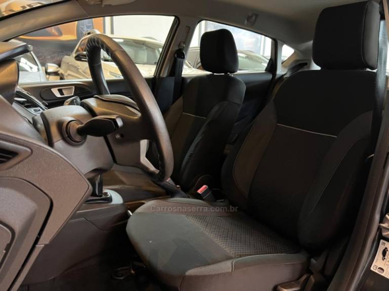 FORD - FIESTA - 2018/2018 - Preta - R$ 55.900,00