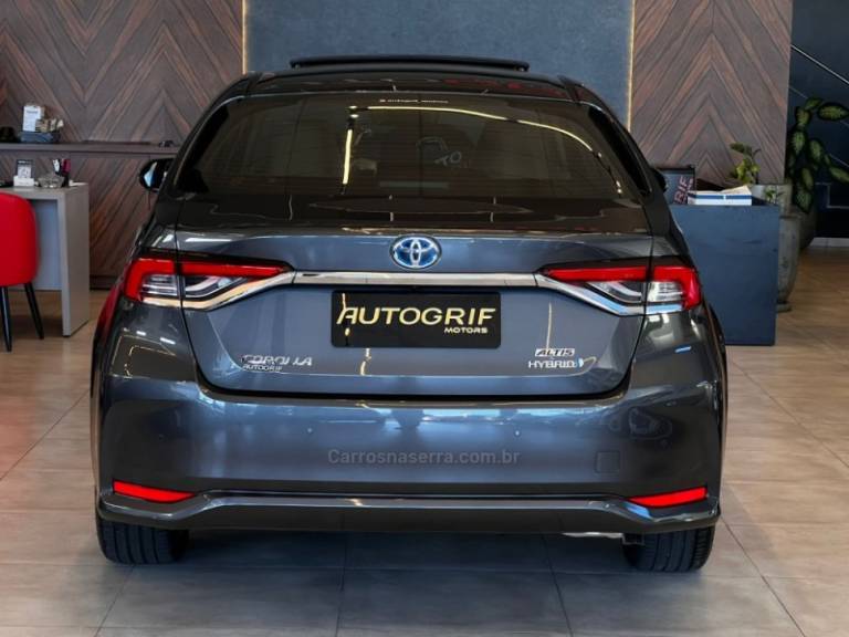 TOYOTA - COROLLA - 2022/2022 - Cinza - R$ 144.900,00