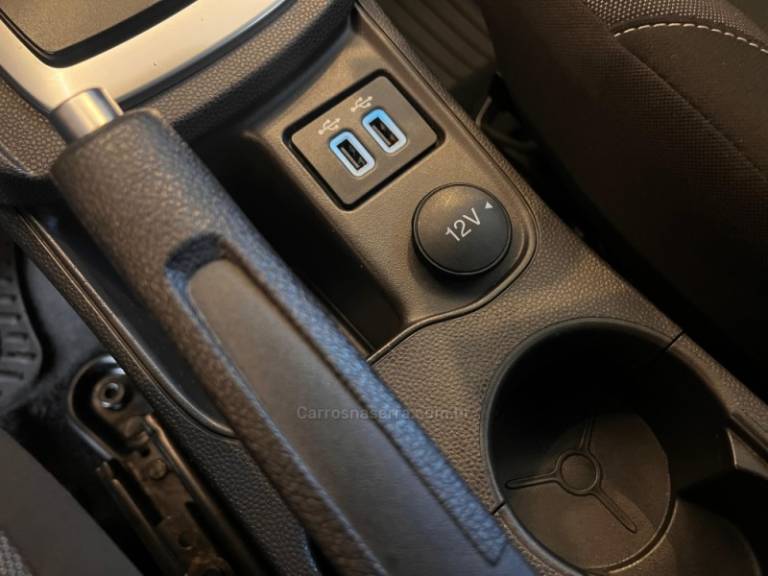 FORD - FIESTA - 2018/2018 - Branca - R$ 59.900,00
