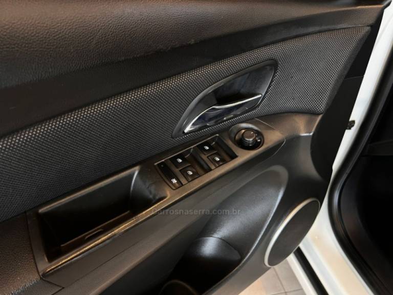CHEVROLET - CRUZE - 2014/2014 - Branca - R$ 59.900,00