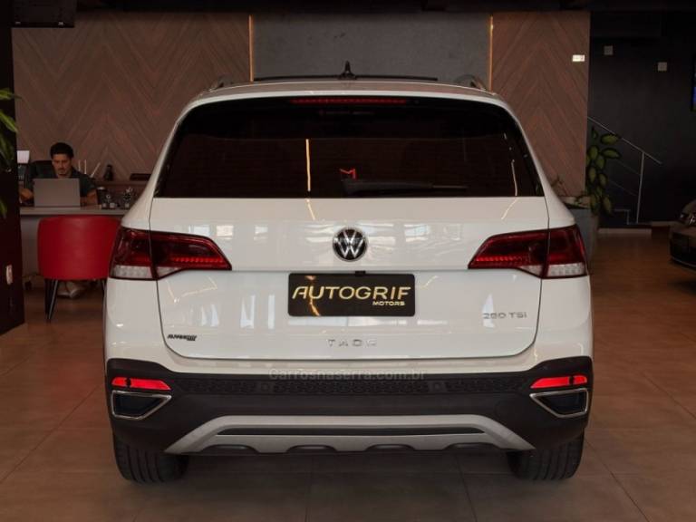 VOLKSWAGEN - TAOS - 2021/2022 - Branca - R$ 143.900,00