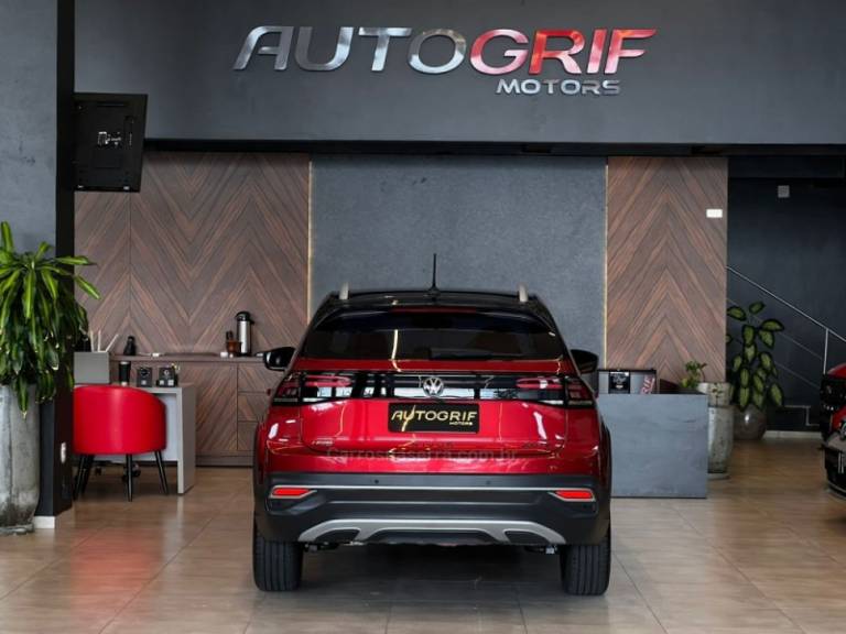VOLKSWAGEN - NIVUS - 2023/2024 - Vermelha - R$ 123.900,00