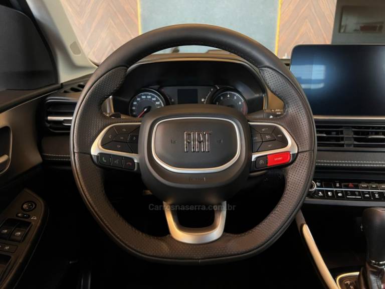 FIAT - FASTBACK - 2023/2024 - Prata - R$ 118.900,00