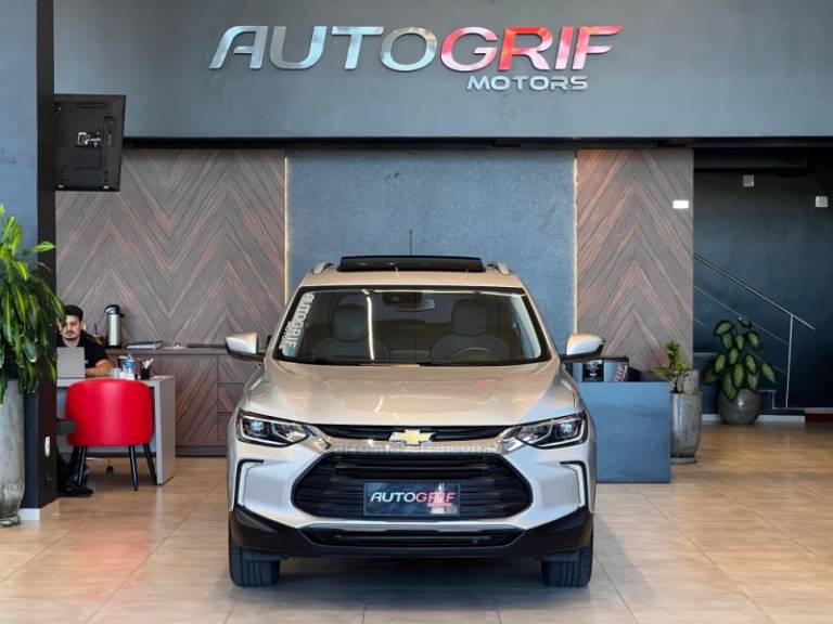 CHEVROLET - TRACKER - 2023/2023 - Prata - R$ 122.900,00