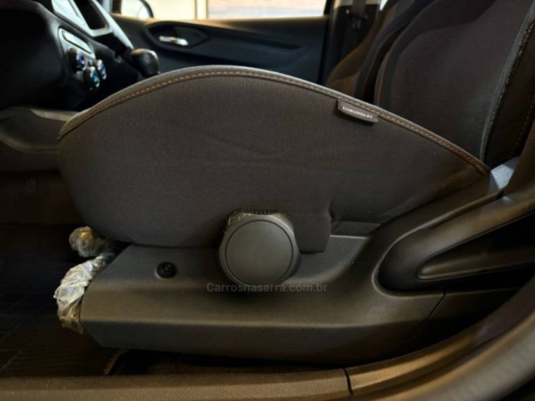 CHEVROLET - ONIX - 2014/2014 - Preta - R$ 51.900,00