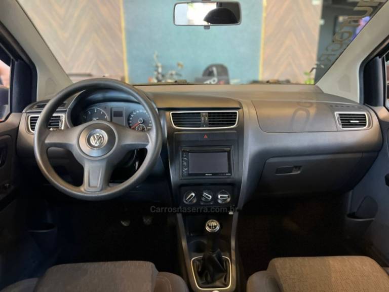 VOLKSWAGEN - FOX - 2013/2013 - Cinza - R$ 41.900,00