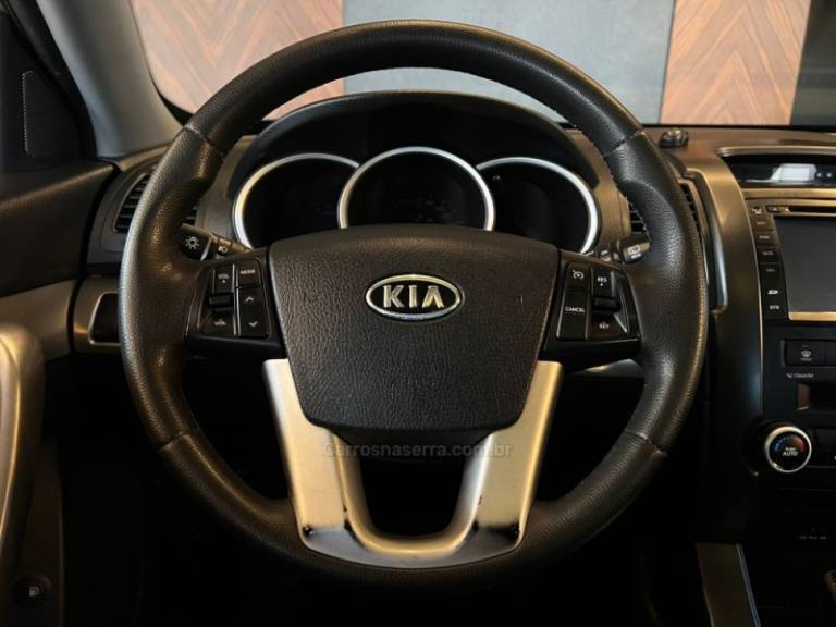 KIA MOTORS - SORENTO - 2012/2013 - Cinza - R$ 73.900,00
