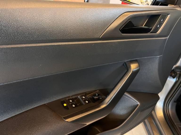 VOLKSWAGEN - POLO - 2021/2021 - Cinza - R$ 68.900,00
