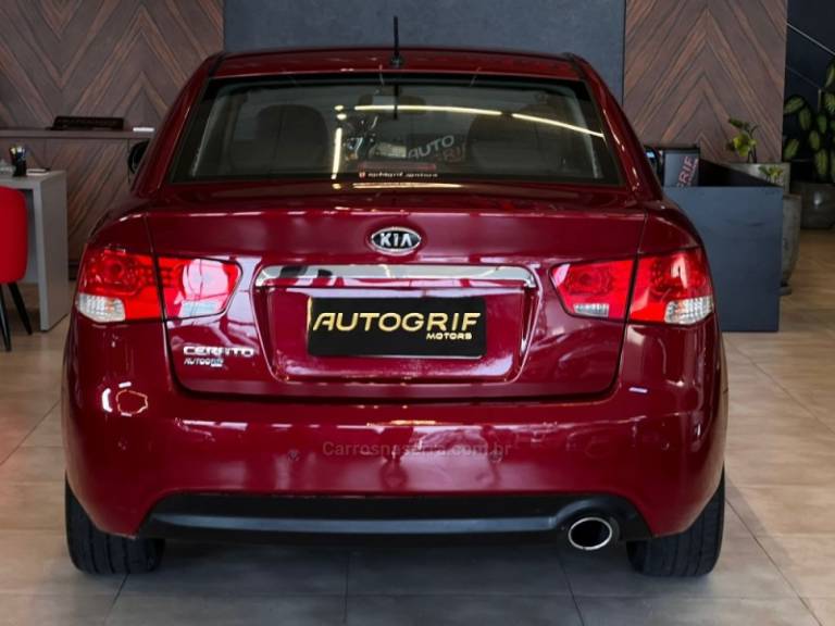 KIA MOTORS - CERATO - 2010/2011 - Vinho - R$ 44.900,00