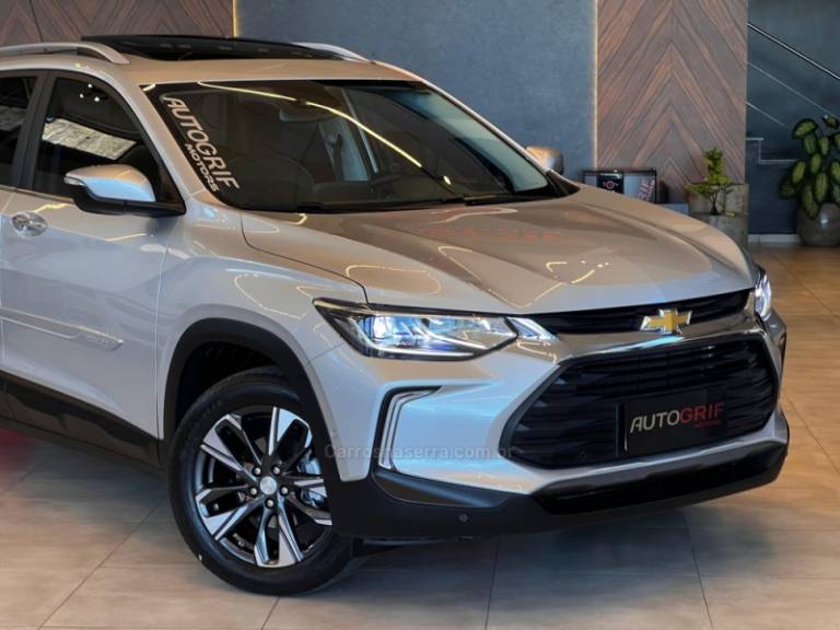CHEVROLET - TRACKER - 2023/2023 - Prata - R$ 122.900,00