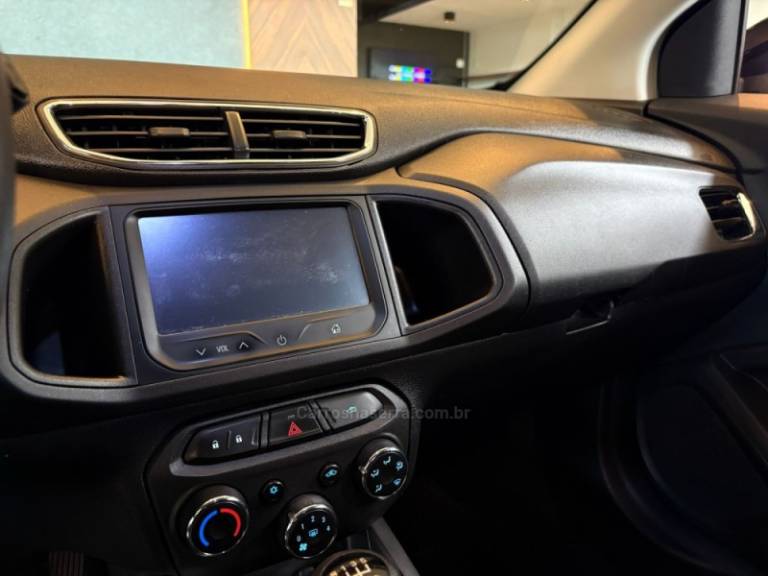 CHEVROLET - ONIX - 2014/2014 - Preta - R$ 51.900,00