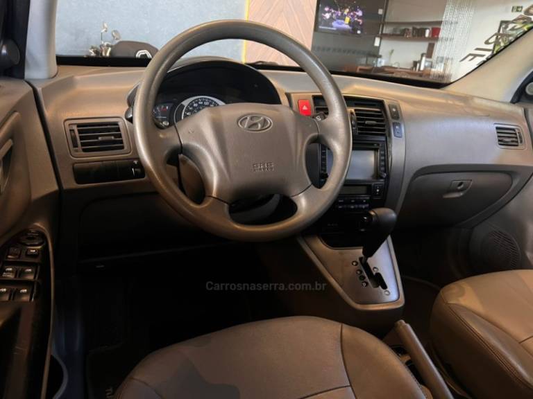 HYUNDAI - TUCSON - 2012/2013 - Prata - R$ 41.900,00