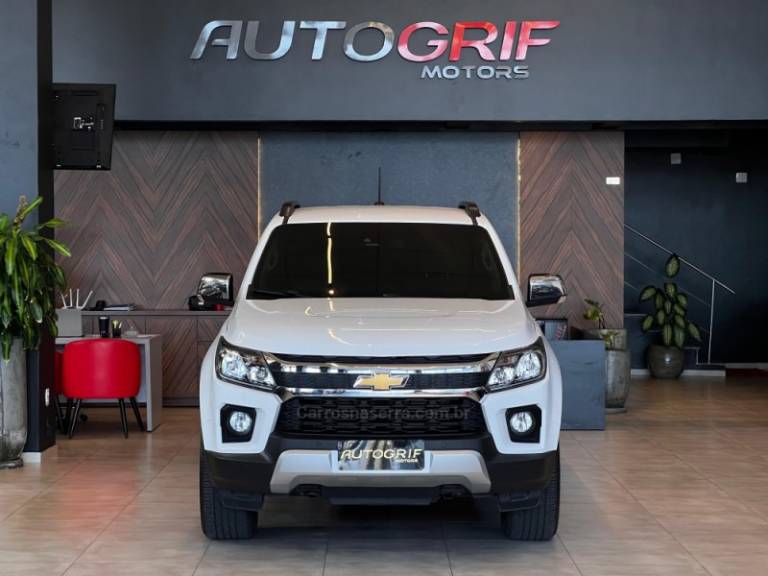 CHEVROLET - S10 - 2022/2022 - Branca - R$ 189.900,00