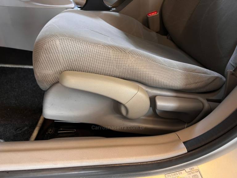 HONDA - CIVIC - 2012/2012 - Prata - R$ 65.900,00