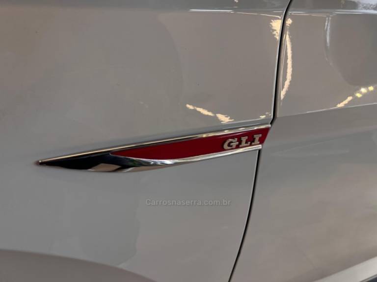 VOLKSWAGEN - JETTA - 2019/2019 - Branca - R$ 163.900,00