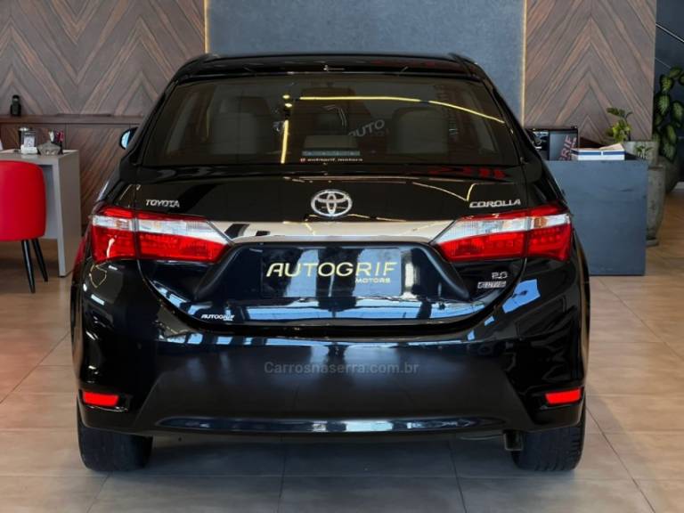 TOYOTA - COROLLA - 2015/2015 - Preta - R$ 87.900,00