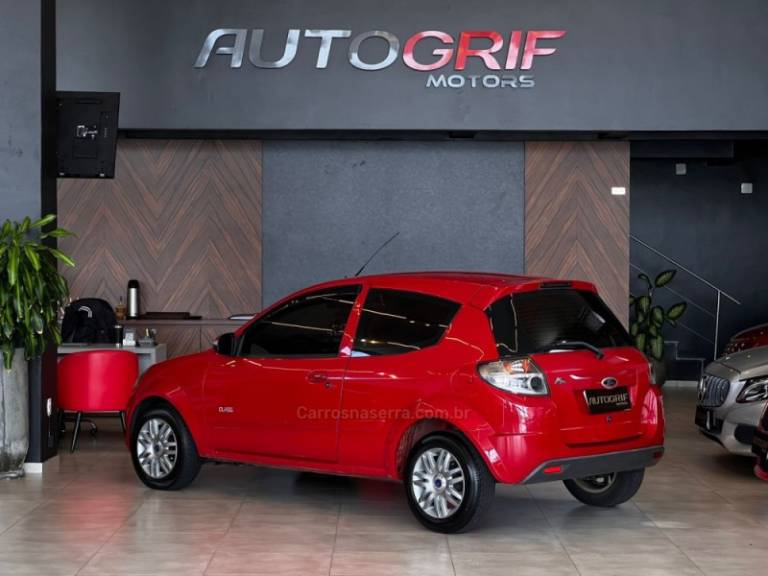FORD - KA - 2012/2013 - Vermelha - R$ 27.900,00