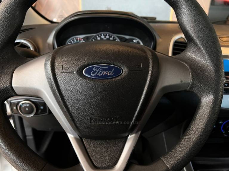 FORD - KA - 2021/2021 - Branca - R$ 54.900,00