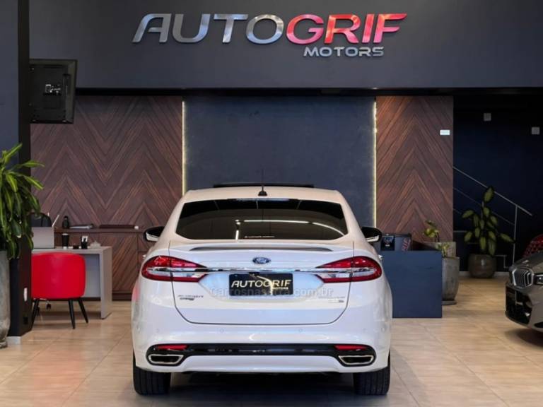 FORD - FUSION - 2018/2018 - Branca - R$ 107.900,00