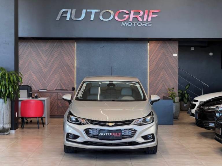 CHEVROLET - CRUZE - 2017/2017 - Prata - R$ 88.900,00