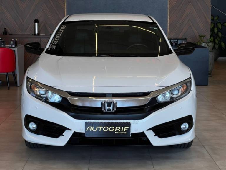 HONDA - CIVIC - 2016/2017 - Branca - R$ 108.900,00