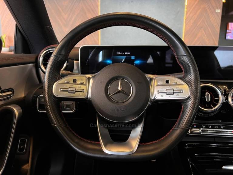 MERCEDES-BENZ - CLA 35 AMG - 2020/2020 - Vermelha - R$ 319.900,00