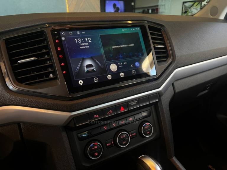 VOLKSWAGEN - AMAROK - 2022/2023 - Branca - R$ 208.900,00