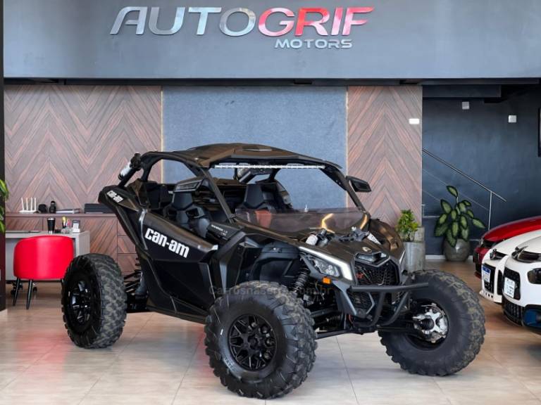 CAN-AM - MAVERICK XRS - 2018/2018 - Preta - R$ 124.900,00