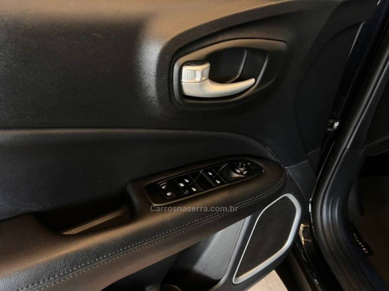 FIAT - TORO - 2022/2022 - Preta - R$ 99.900,00