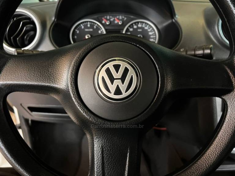 VOLKSWAGEN - SAVEIRO - 2012/2012 - Branca - R$ 35.900,00