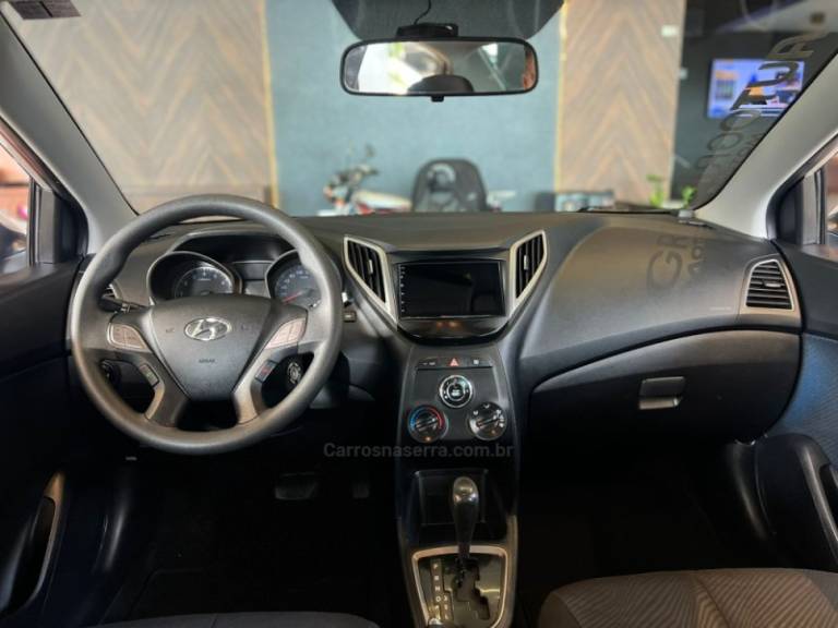 HYUNDAI - HB20S - 2014/2014 - Prata - R$ 55.900,00