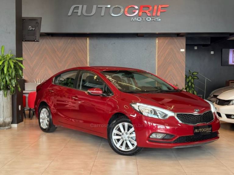KIA MOTORS - CERATO - 2014/2014 - Vermelha - R$ 64.900,00