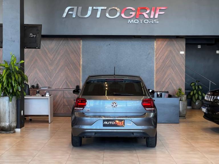 VOLKSWAGEN - POLO - 2021/2021 - Cinza - R$ 68.900,00