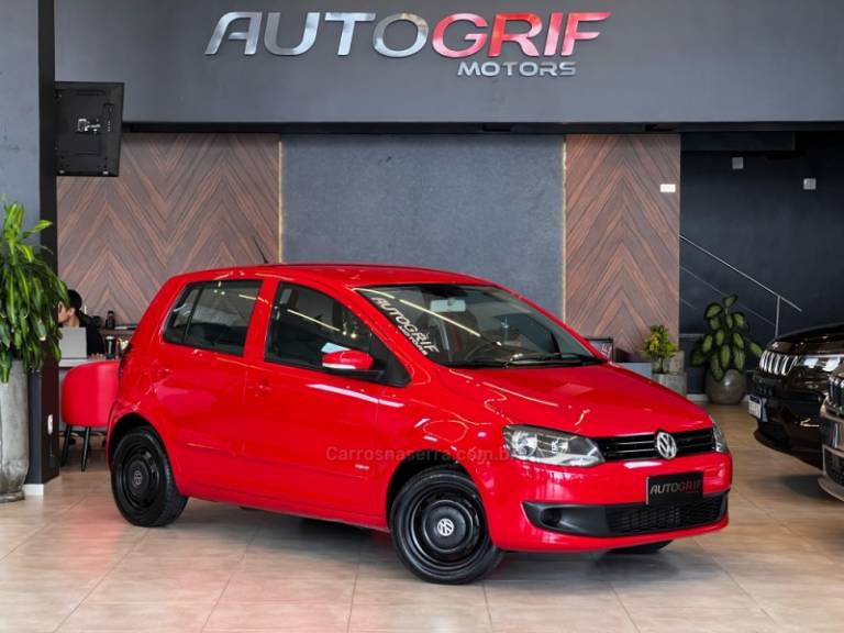 VOLKSWAGEN - FOX - 2010/2010 - Vermelha - R$ 28.900,00
