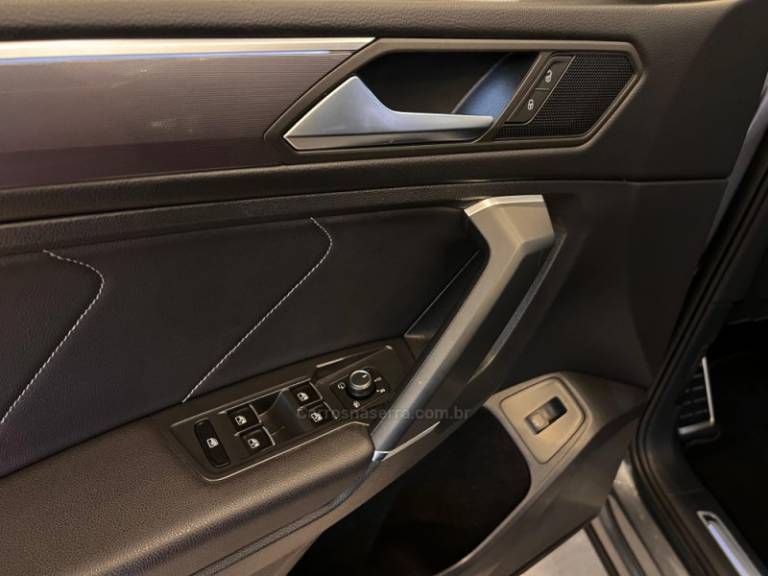 VOLKSWAGEN - TIGUAN - 2019/2019 - Cinza - R$ 159.900,00