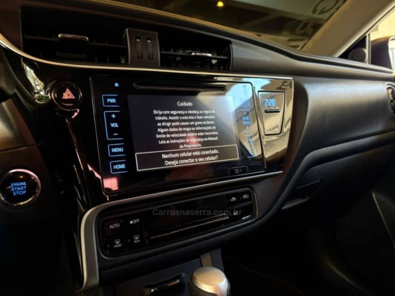 TOYOTA - COROLLA - 2019/2019 - Branca - R$ 105.900,00