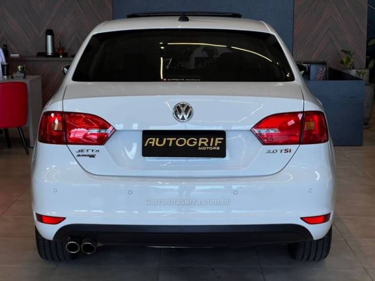 VOLKSWAGEN - JETTA - 2014/2014 - Branca - R$ 78.900,00