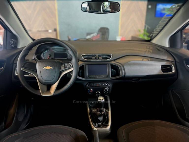 CHEVROLET - ONIX - 2016/2016 - Preta - R$ 56.900,00