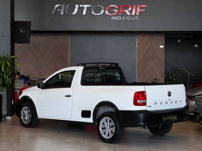 VOLKSWAGEN - SAVEIRO - 2022/2022 - Branca - R$ 66.900,00