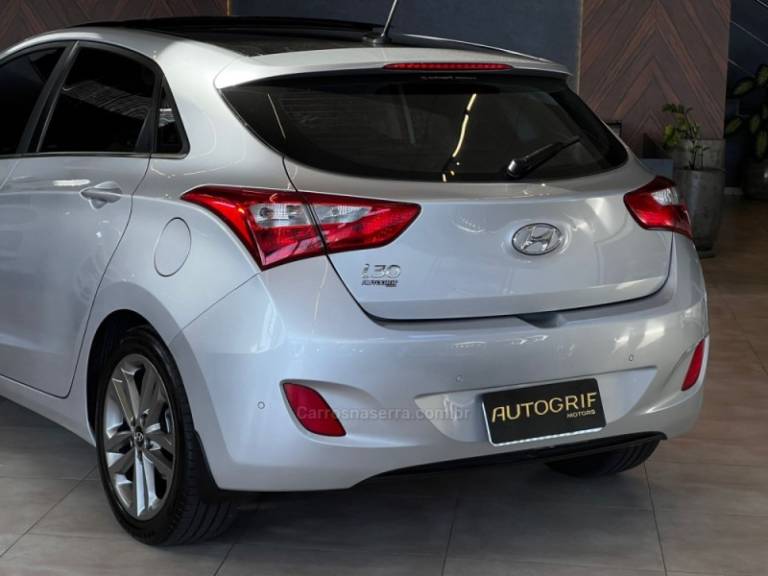 HYUNDAI - I30 - 2015/2016 - Prata - R$ 84.900,00