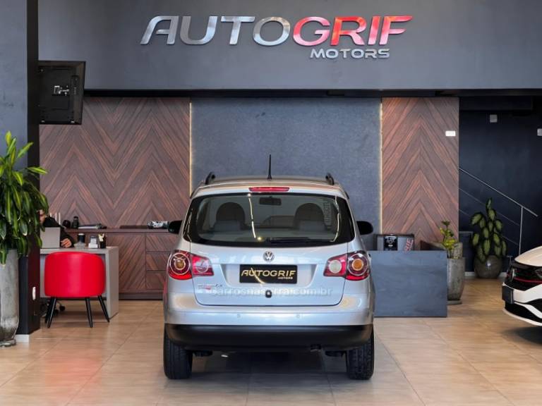VOLKSWAGEN - SPACEFOX - 2010/2010 - Prata - R$ 35.900,00