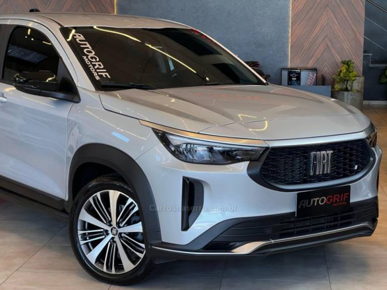 FIAT - FASTBACK - 2023/2024 - Prata - R$ 118.900,00