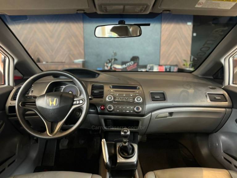 HONDA - CIVIC - 2009/2009 - Prata - R$ 48.900,00