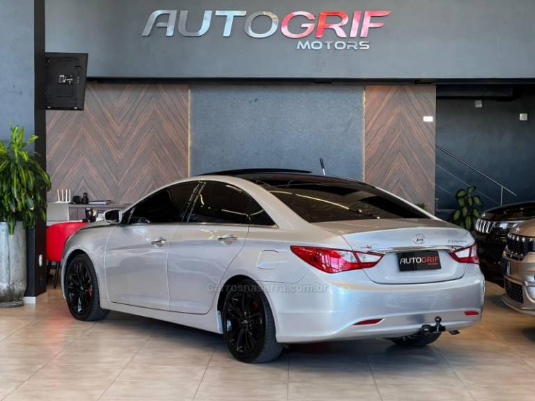 HYUNDAI - SONATA - 2012/2012 - Prata - R$ 68.900,00