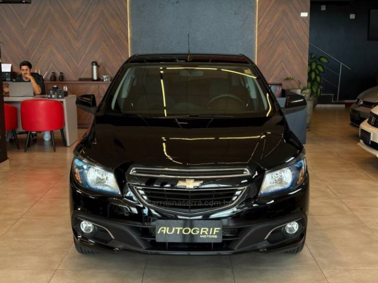 CHEVROLET - ONIX - 2014/2014 - Preta - R$ 51.900,00