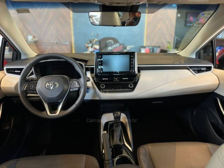 TOYOTA - COROLLA - 2022/2022 - Cinza - R$ 144.900,00