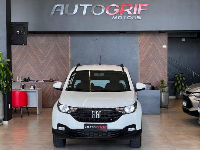 FIAT - STRADA - 2021/2022 - Branca - R$ 81.900,00